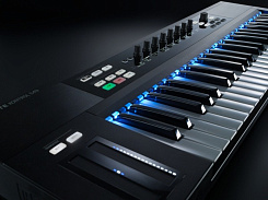MIDI-клавиатура Native Instruments Komplete Kontrol S61 Mk2