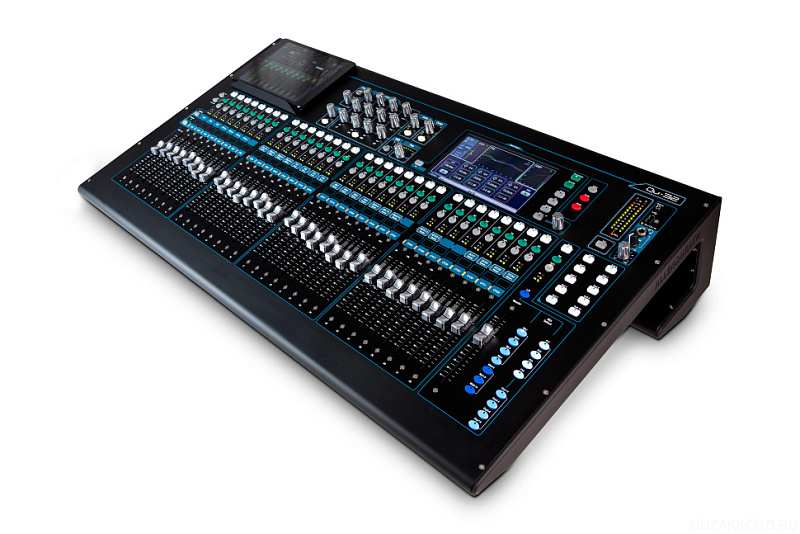 Фото Цифровой микшерный пульт Allen & Heath QU-32C