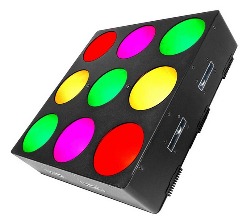Фото CHAUVET Core 3x3 Светодиодный блендер